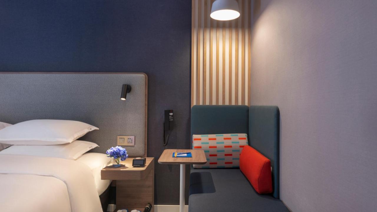 Holiday Inn Express Qiliping By Ihg Emeishan Exterior photo